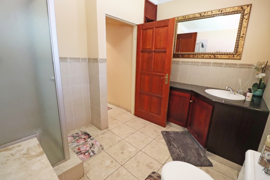 To Let 4 Bedroom Property for Rent in Rivonia Gauteng