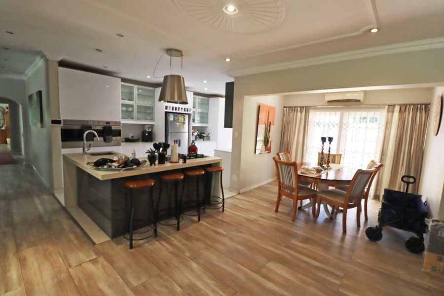 To Let 4 Bedroom Property for Rent in Rivonia Gauteng