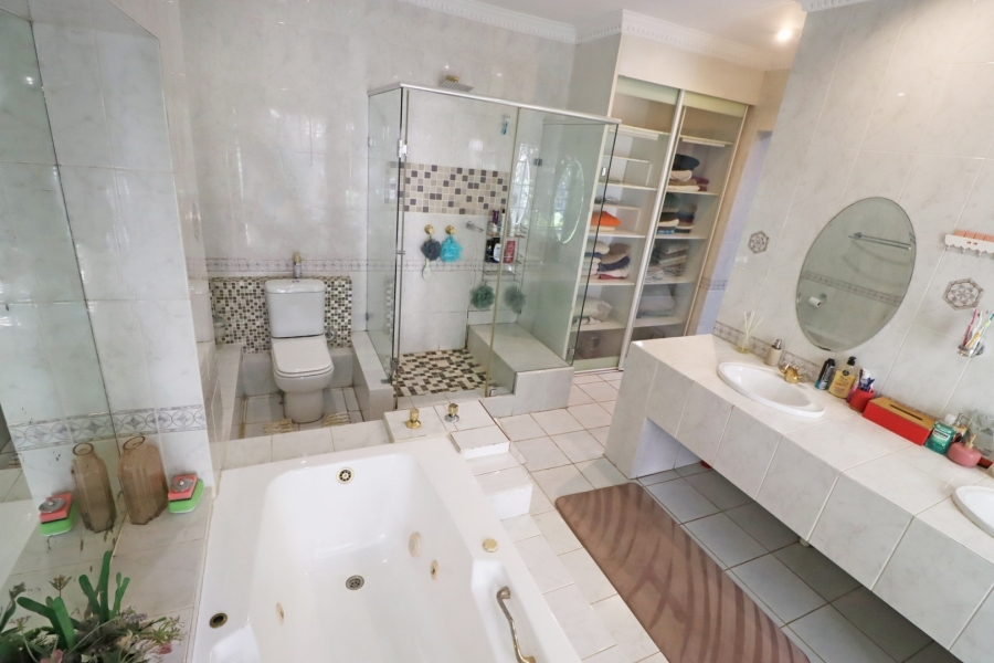 To Let 4 Bedroom Property for Rent in Rivonia Gauteng