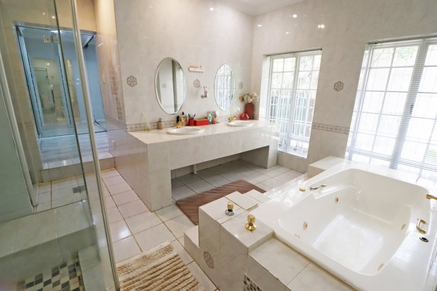 To Let 4 Bedroom Property for Rent in Rivonia Gauteng