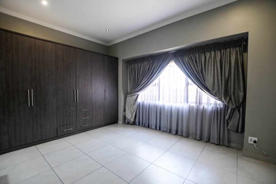 3 Bedroom Property for Sale in Kameeldrift East Gauteng