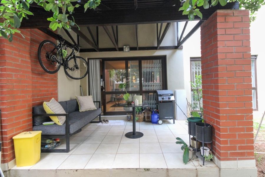 To Let 2 Bedroom Property for Rent in Bryanston Gauteng