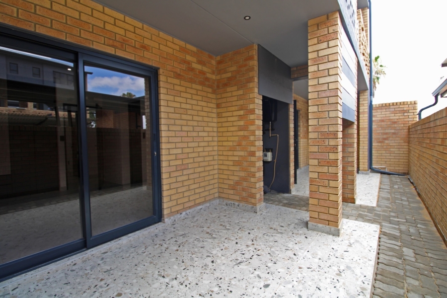 To Let 2 Bedroom Property for Rent in Bryanston Gauteng