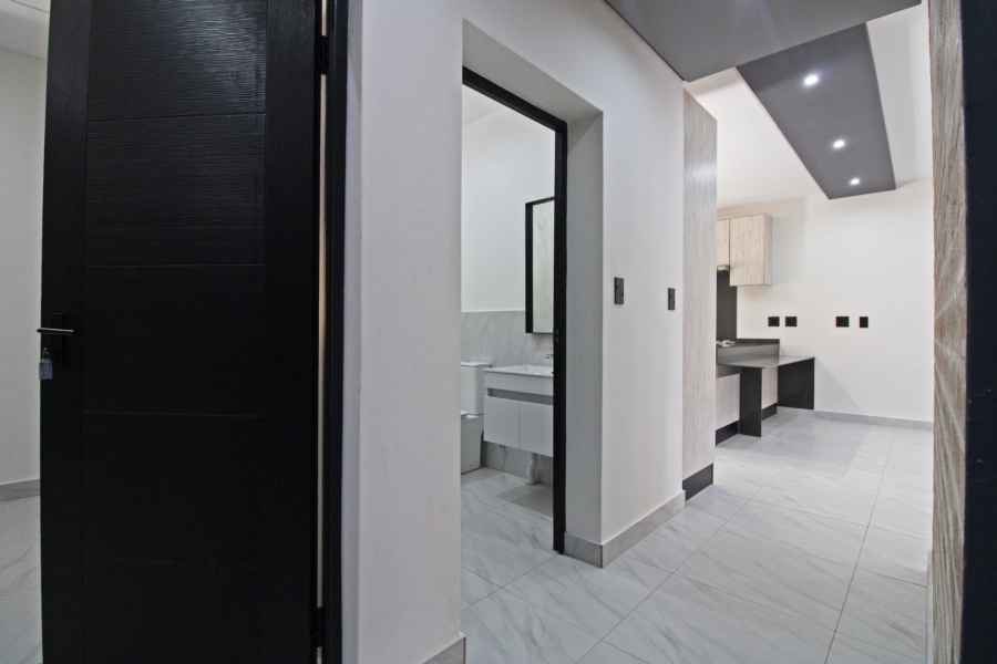 To Let 2 Bedroom Property for Rent in Bryanston Gauteng