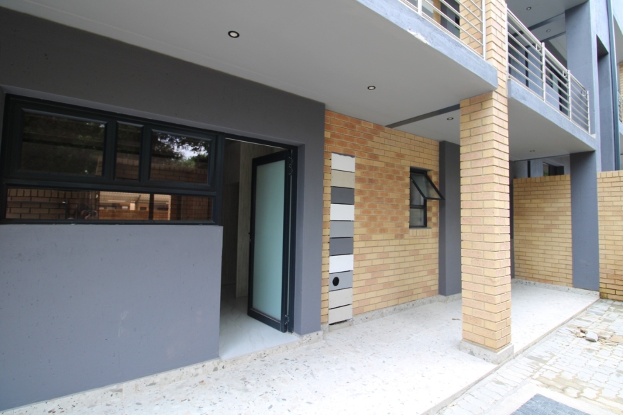 To Let 2 Bedroom Property for Rent in Bryanston Gauteng