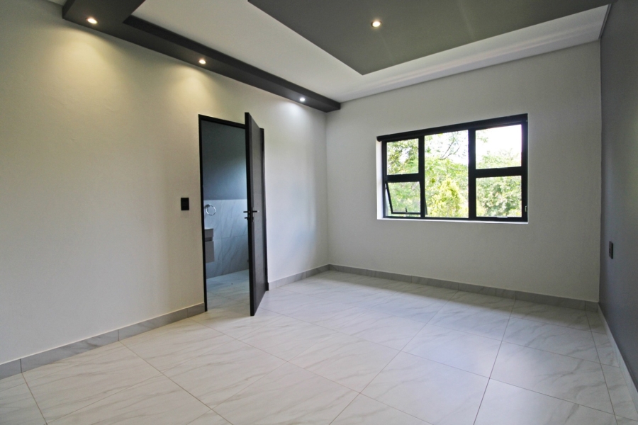 To Let 2 Bedroom Property for Rent in Bryanston Gauteng