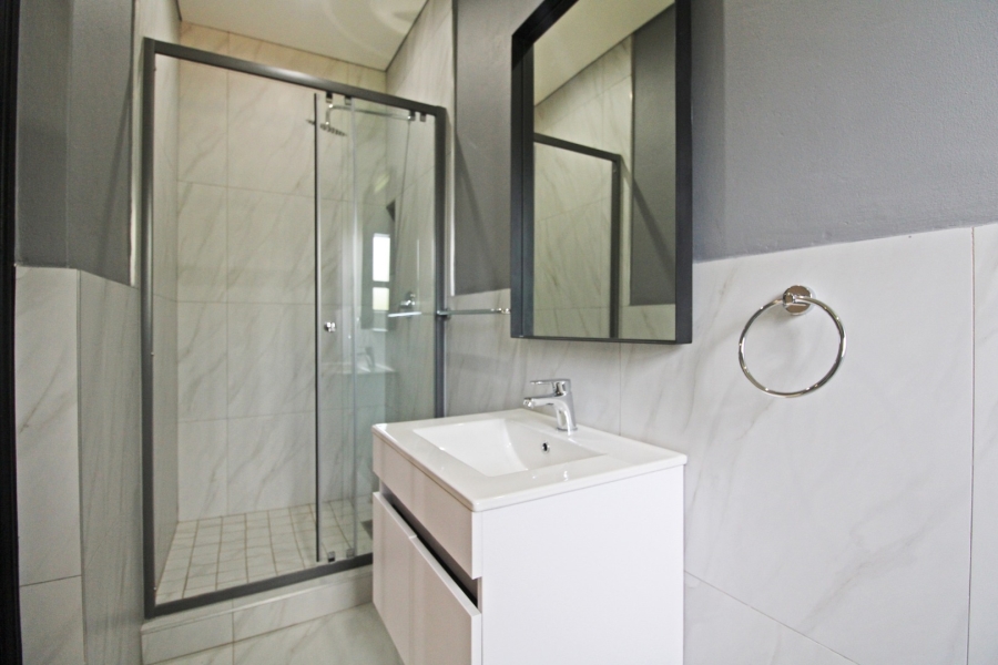 To Let 2 Bedroom Property for Rent in Bryanston Gauteng