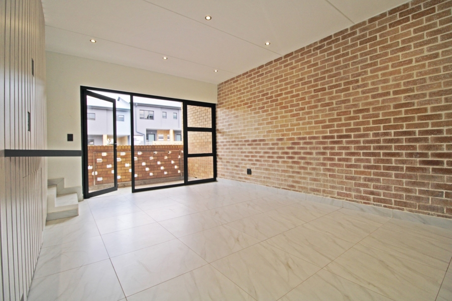 To Let 3 Bedroom Property for Rent in Bryanston Gauteng