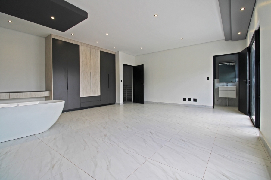 To Let 3 Bedroom Property for Rent in Bryanston Gauteng