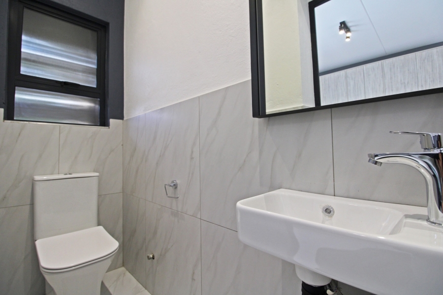 To Let 3 Bedroom Property for Rent in Bryanston Gauteng