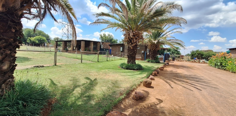 5 Bedroom Property for Sale in Rosashof Gauteng