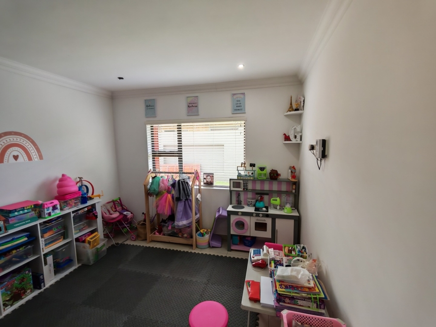 3 Bedroom Property for Sale in Raceview Gauteng