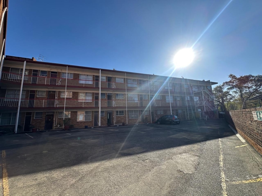 2 Bedroom Property for Sale in New Redruth Gauteng