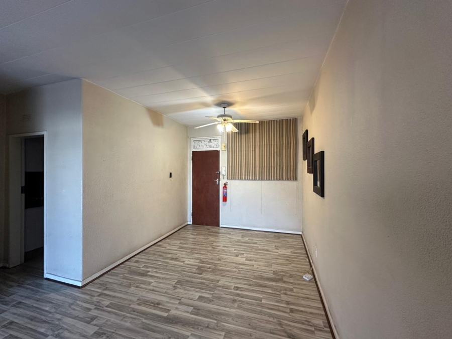 2 Bedroom Property for Sale in New Redruth Gauteng