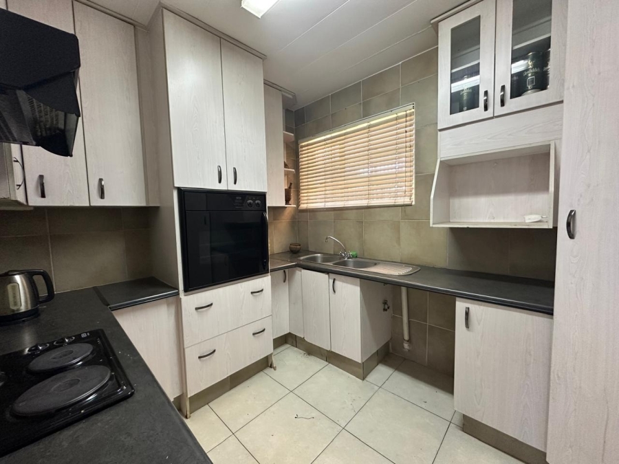 2 Bedroom Property for Sale in New Redruth Gauteng