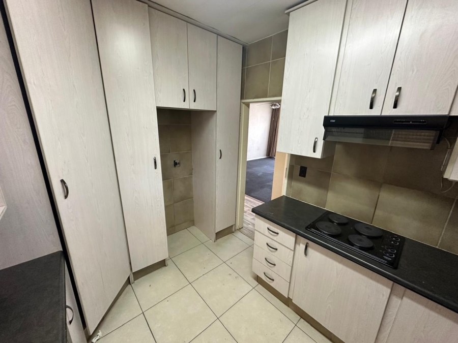 2 Bedroom Property for Sale in New Redruth Gauteng
