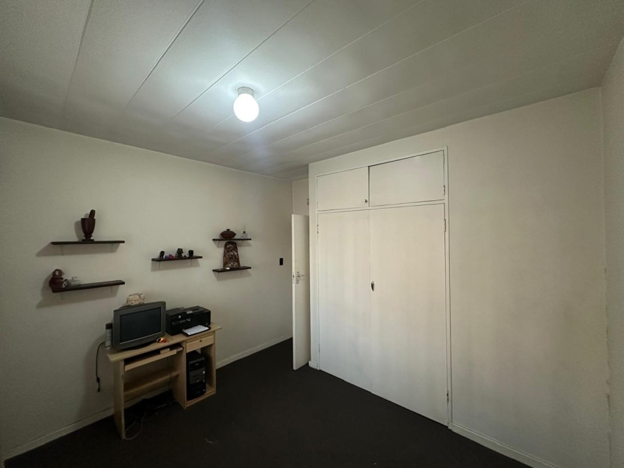 2 Bedroom Property for Sale in New Redruth Gauteng