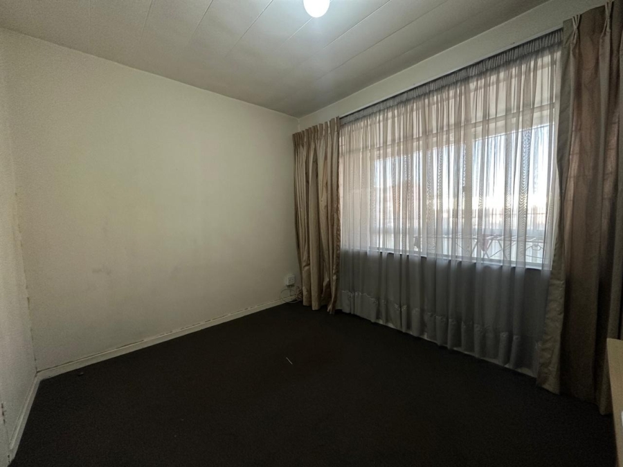 2 Bedroom Property for Sale in New Redruth Gauteng