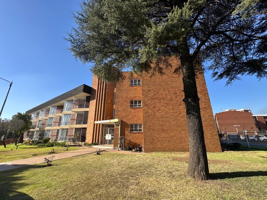 2 Bedroom Property for Sale in New Redruth Gauteng