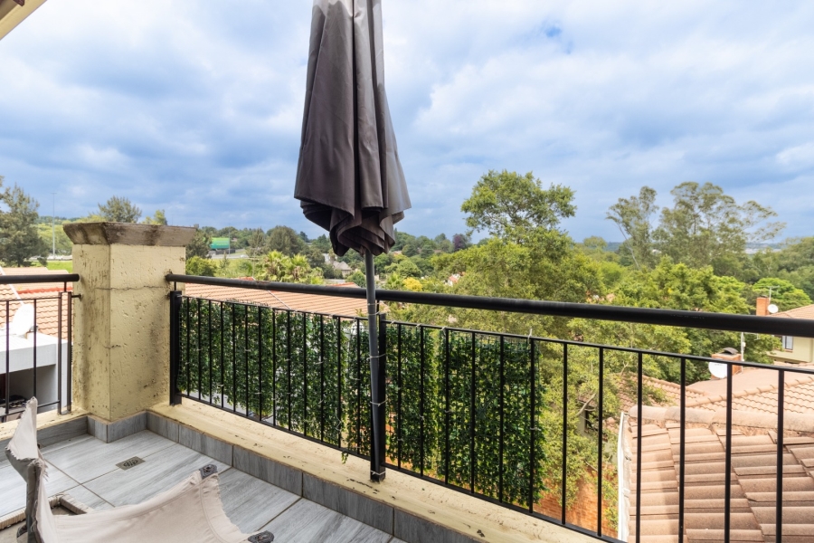 3 Bedroom Property for Sale in Douglasdale Gauteng