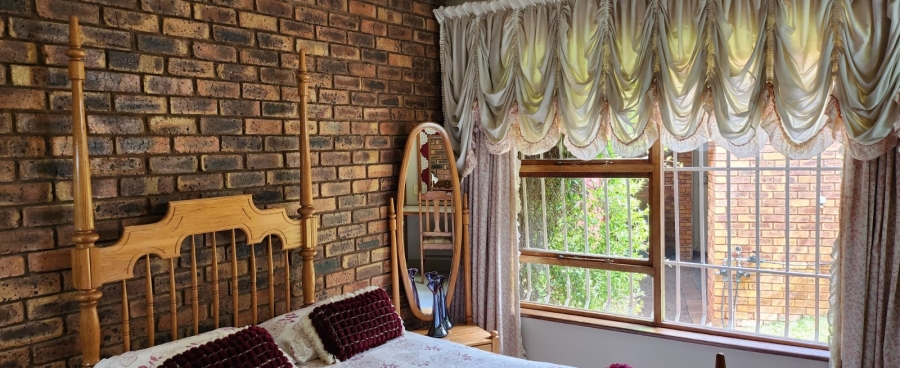 3 Bedroom Property for Sale in Mulbarton Gauteng