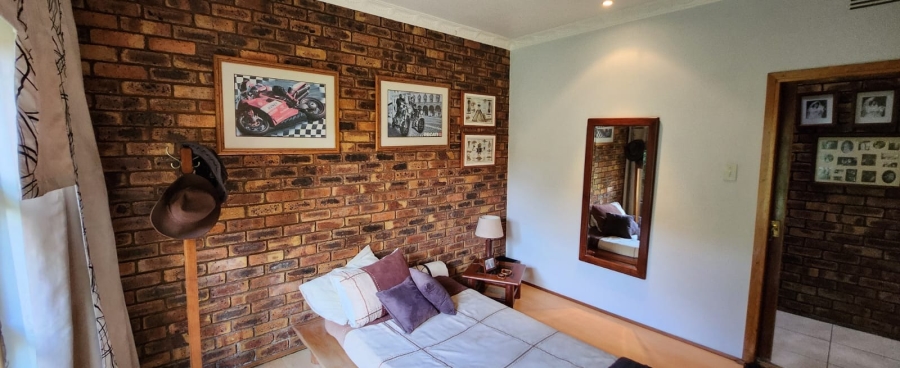 3 Bedroom Property for Sale in Mulbarton Gauteng