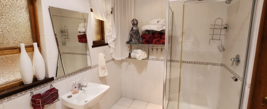 3 Bedroom Property for Sale in Mulbarton Gauteng