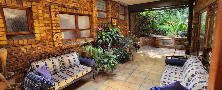 3 Bedroom Property for Sale in Mulbarton Gauteng
