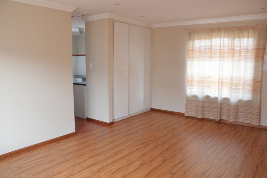 To Let 1 Bedroom Property for Rent in Bryanston Gauteng