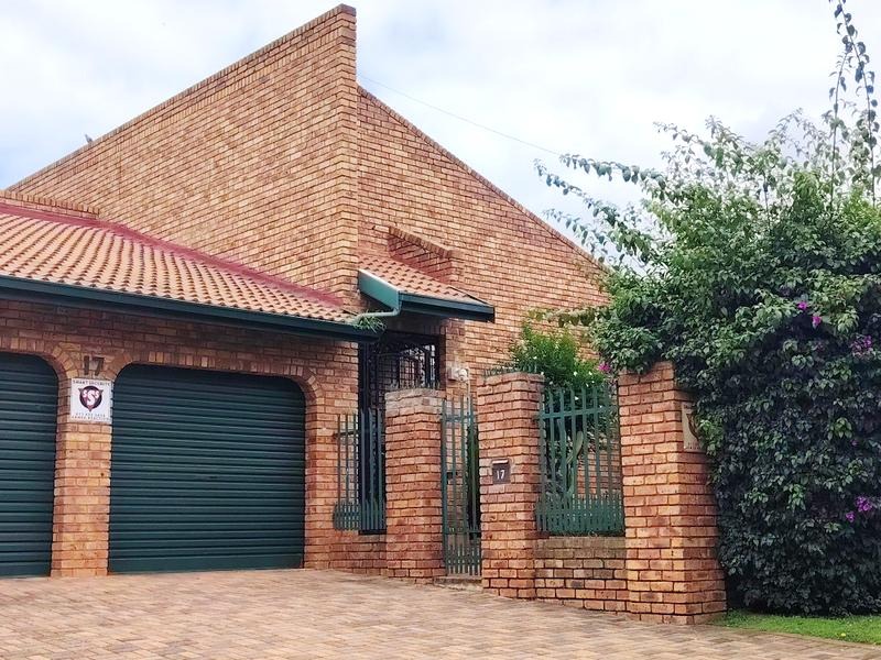 3 Bedroom Property for Sale in Glen Marais Gauteng