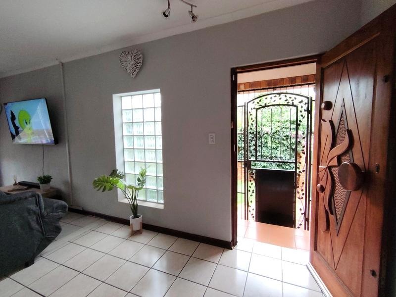 3 Bedroom Property for Sale in Glen Marais Gauteng