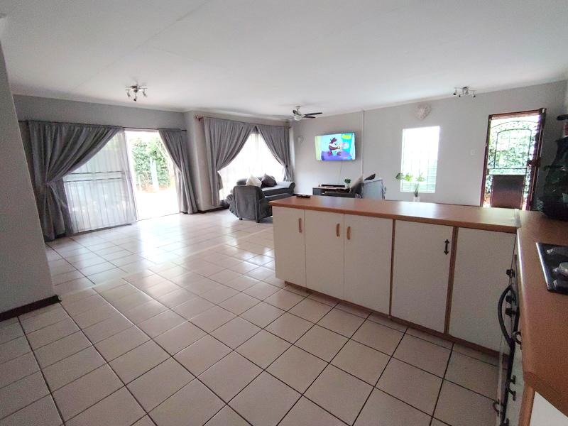 3 Bedroom Property for Sale in Glen Marais Gauteng