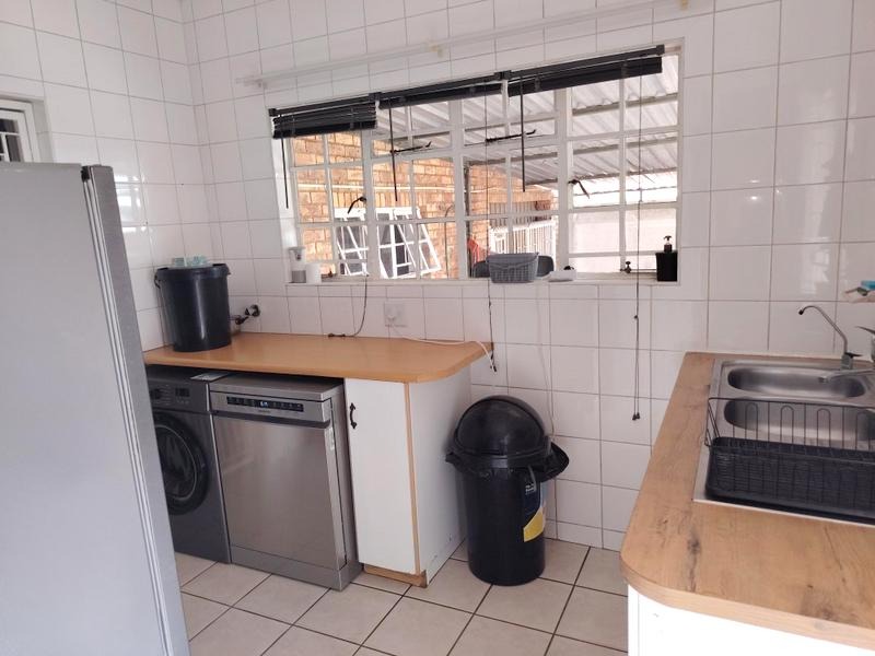 3 Bedroom Property for Sale in Glen Marais Gauteng