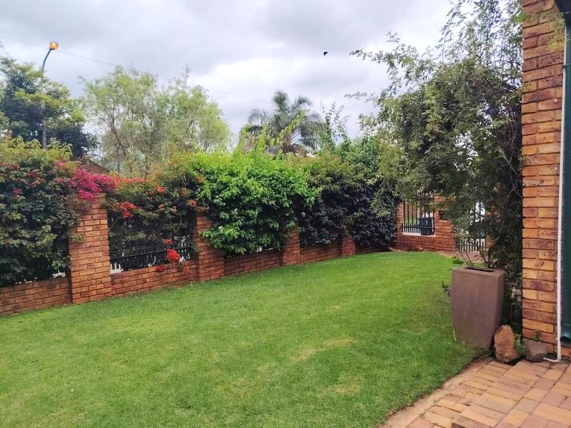 3 Bedroom Property for Sale in Glen Marais Gauteng