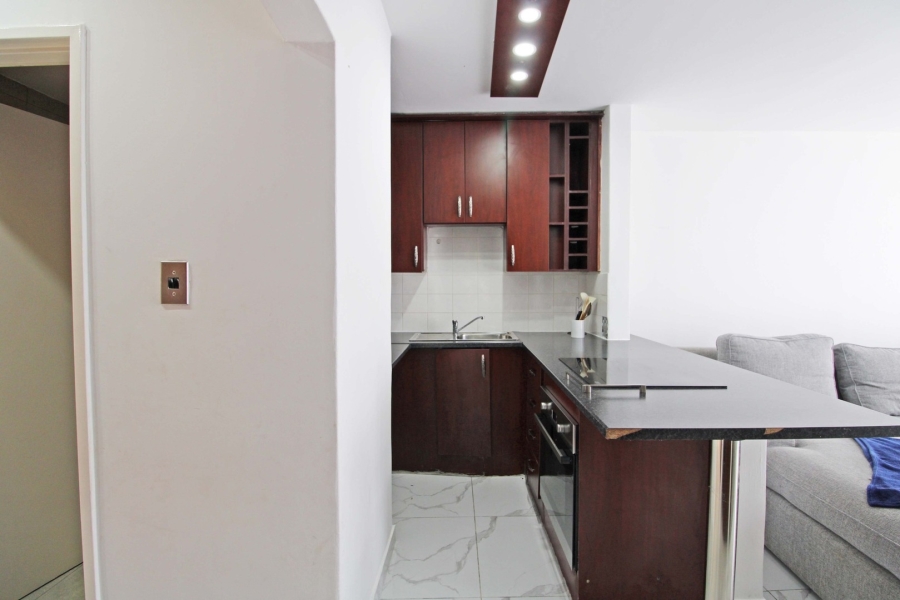 To Let 1 Bedroom Property for Rent in Bryanston Gauteng