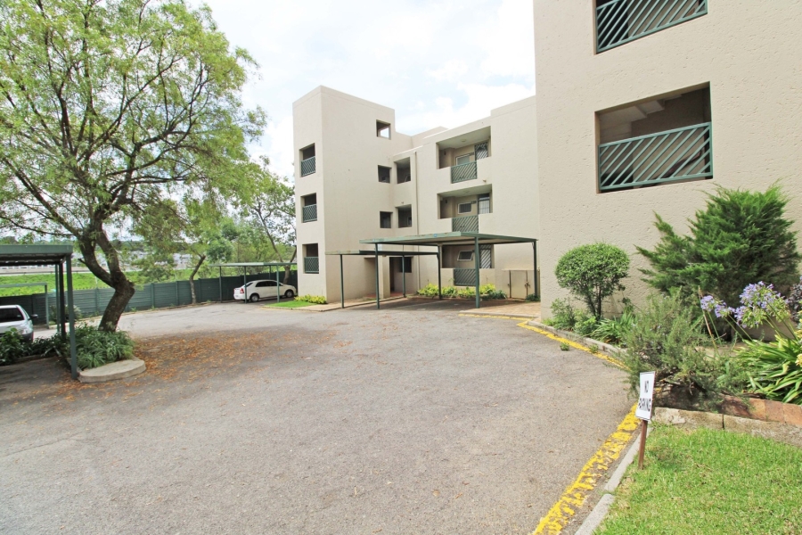 To Let 1 Bedroom Property for Rent in Bryanston Gauteng