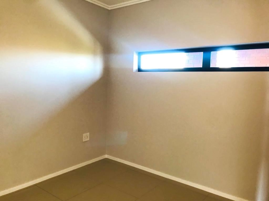 To Let 1 Bedroom Property for Rent in Bryanston Gauteng