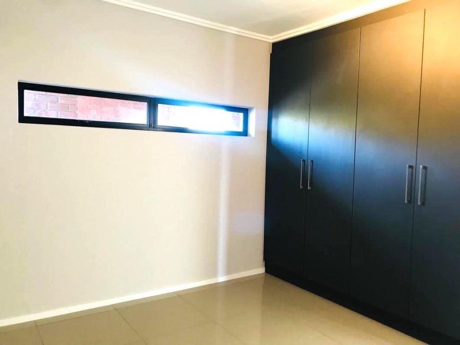 To Let 1 Bedroom Property for Rent in Bryanston Gauteng