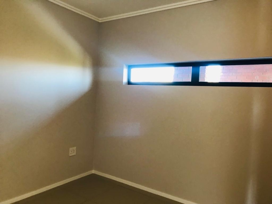 To Let 1 Bedroom Property for Rent in Bryanston Gauteng