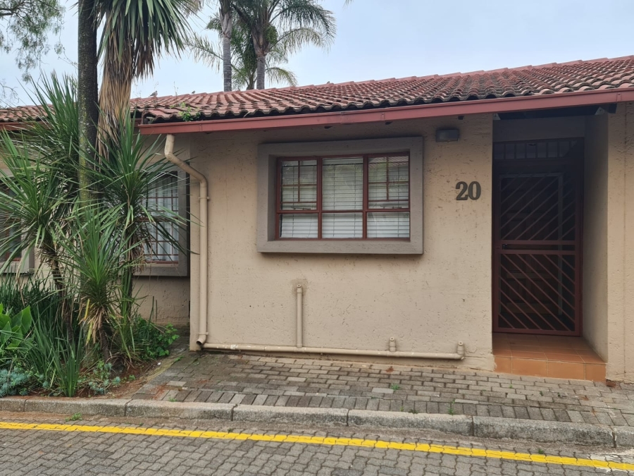 To Let 3 Bedroom Property for Rent in Lakefield Gauteng