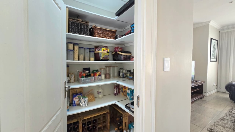 4 Bedroom Property for Sale in Blue Valley Golf Estate Gauteng