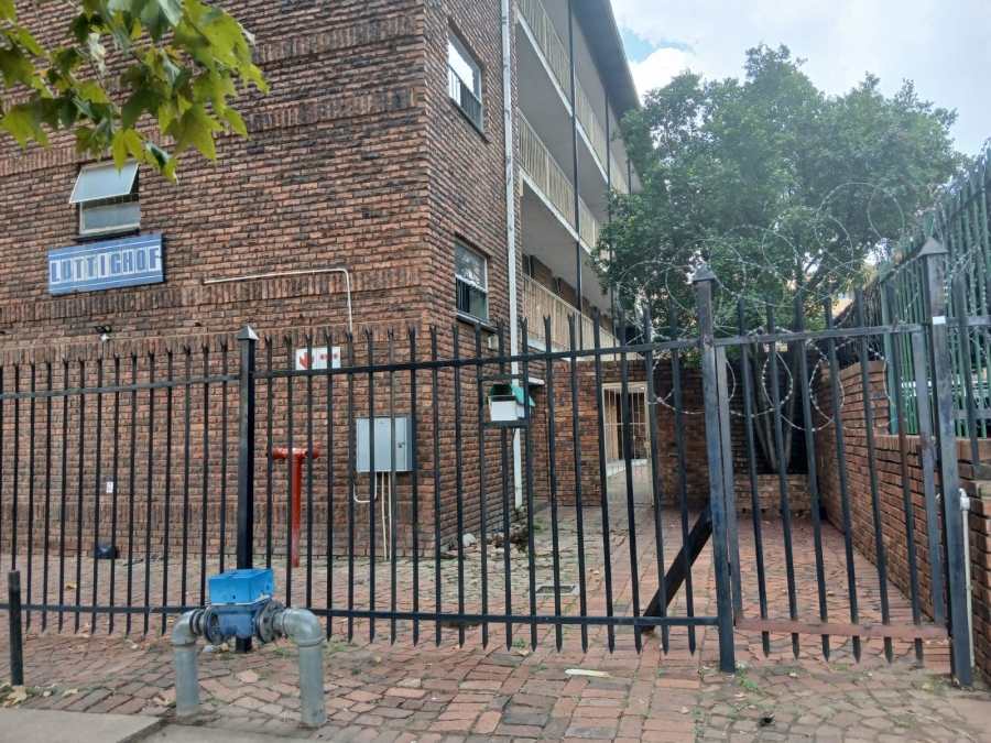 1 Bedroom Property for Sale in Pretoria West Gauteng