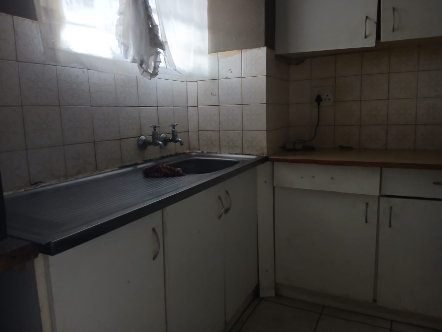 1 Bedroom Property for Sale in Pretoria West Gauteng