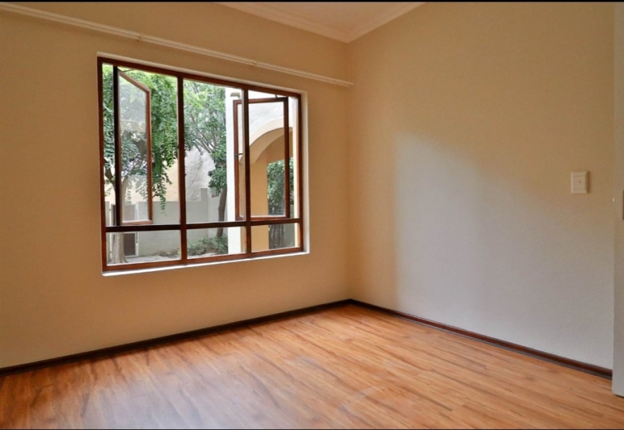To Let 1 Bedroom Property for Rent in Lonehill Gauteng