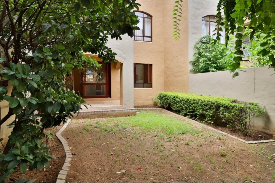 To Let 1 Bedroom Property for Rent in Lonehill Gauteng