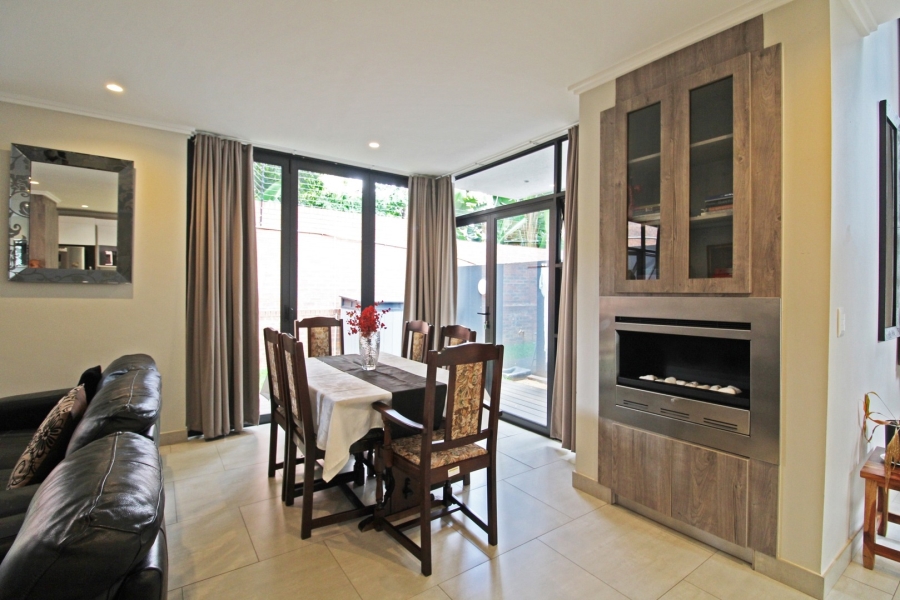 To Let 4 Bedroom Property for Rent in Bryanston Gauteng