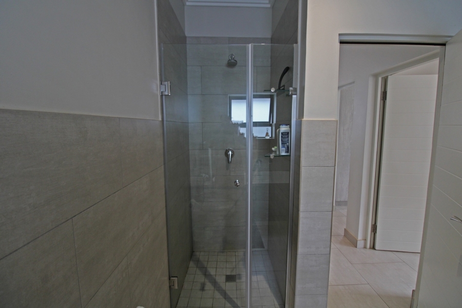 To Let 4 Bedroom Property for Rent in Bryanston Gauteng