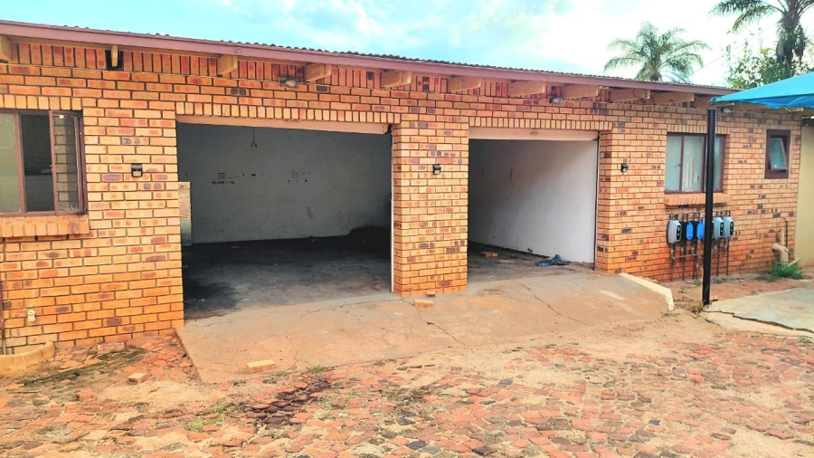 To Let 4 Bedroom Property for Rent in Wonderboom South Gauteng