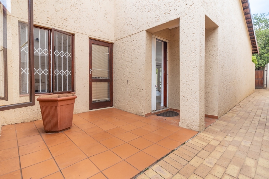 4 Bedroom Property for Sale in Douglasdale Gauteng