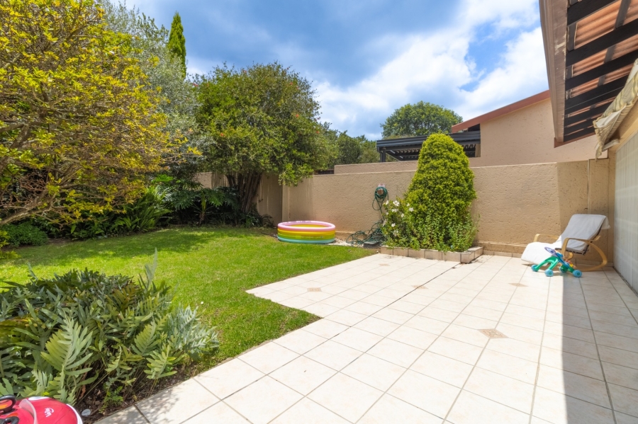 4 Bedroom Property for Sale in Douglasdale Gauteng